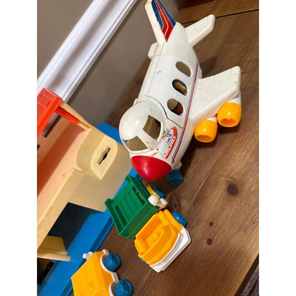 Vintage 1980s Fisher Price Little People Airport 996 Terminal Plane Set
